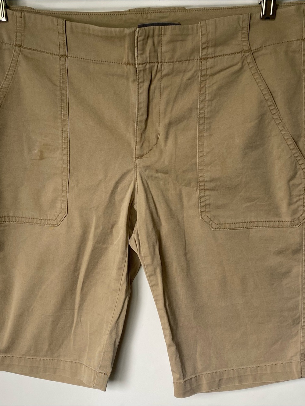 Vince Womens Khaki Bermuda Shorts Size 4 Beige Stretch Cotton Casual Summer